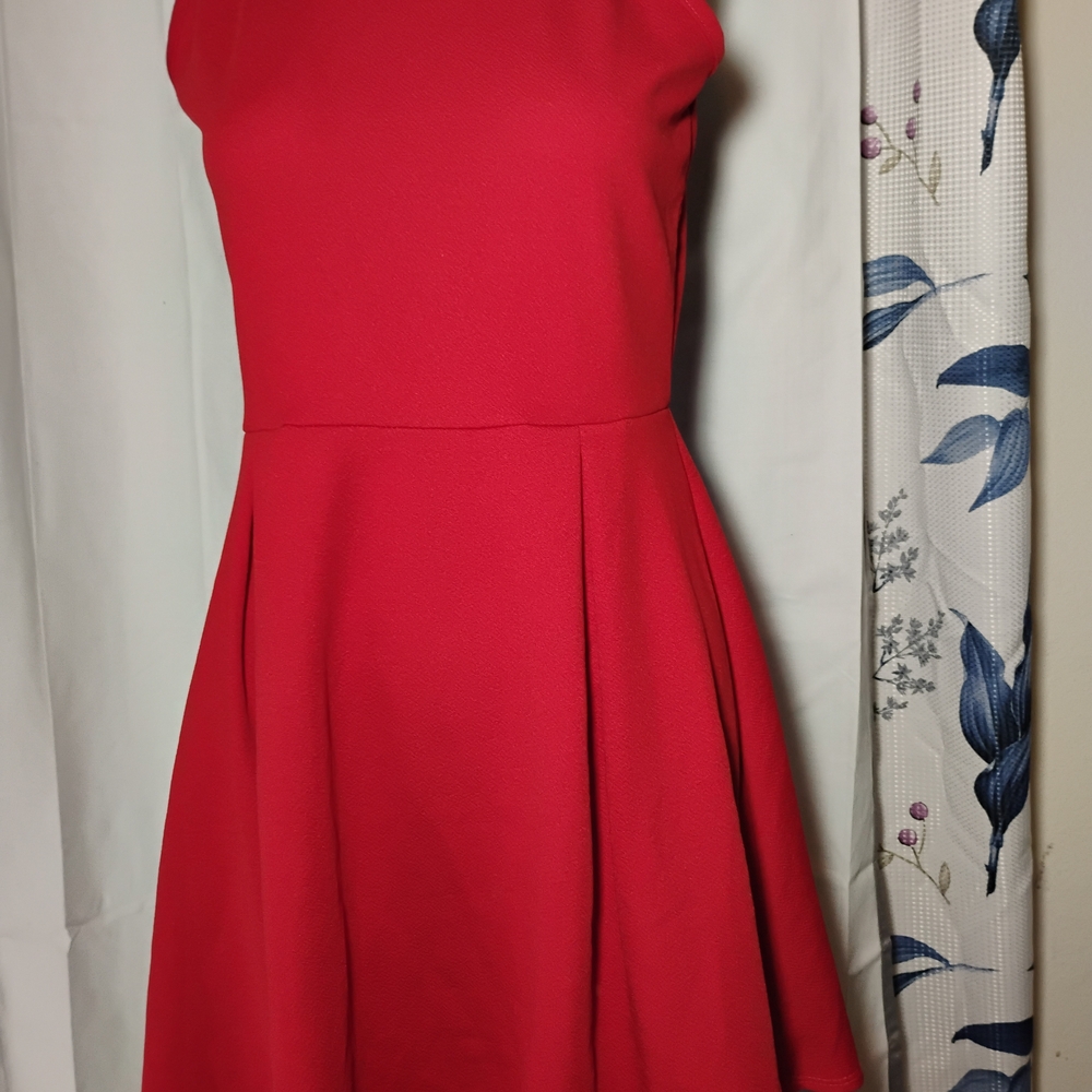 Elegant Red Sleeveless Dress Size L